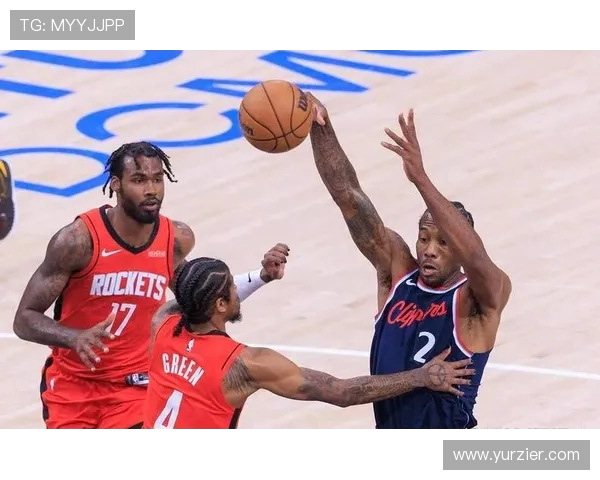 阿门全场35分钟高效表现19分9篮板5助攻2抢断 助队胜利突围